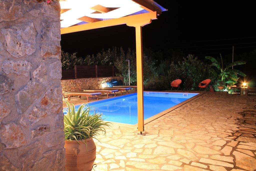 Dioni Villa Сивота Номер фото